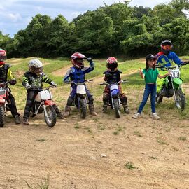 連続レース前の休息？