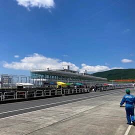 オートポリス予選日